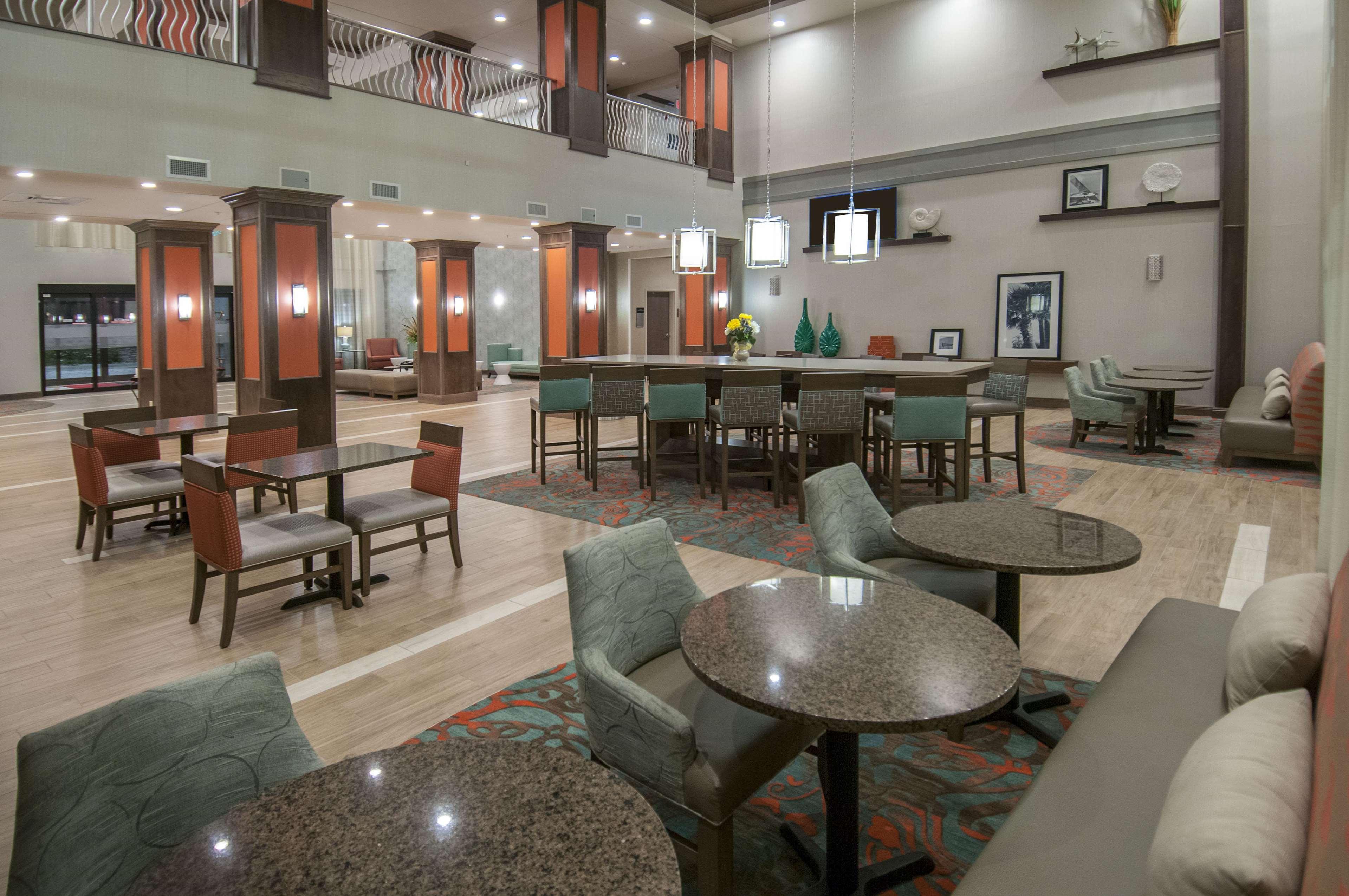 Hampton Inn & Suites Pensacola/I-10 Pine Forest Road Ferry Pass Bagian luar foto